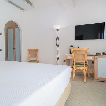 Felix Hotels - Hotel La Baja Santa Caterina Di Pittinuri  Kültér fotó