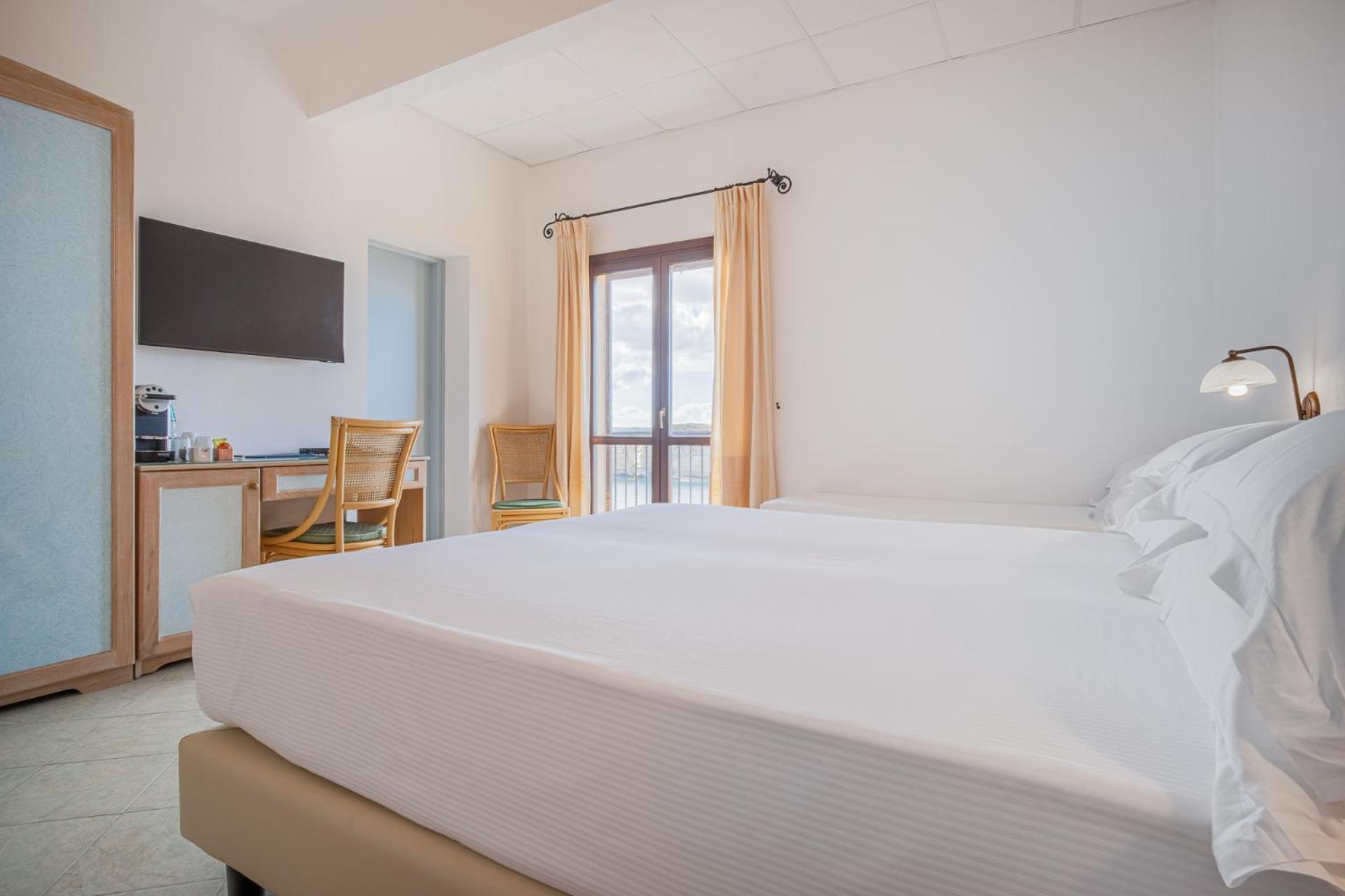 Felix Hotels - Hotel La Baja Santa Caterina Di Pittinuri  Szoba fotó